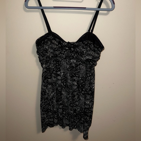 Flowy Tank - Picture 5 of 6